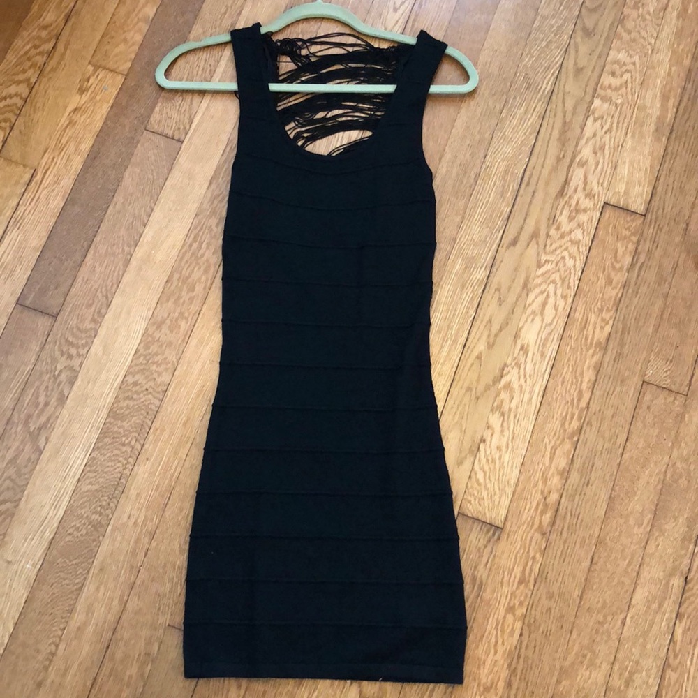 🖤 Forever 21 Black body con dress